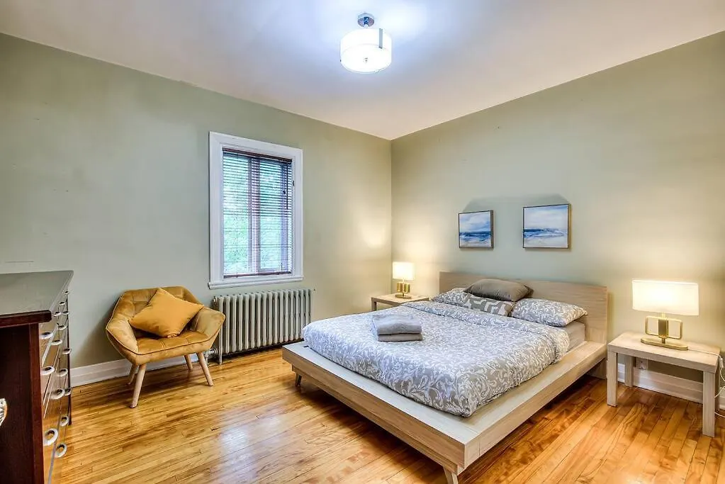 4Bdr-2Min Walk To Metro-Free Parking-15Min To Dt Apartment Montreal