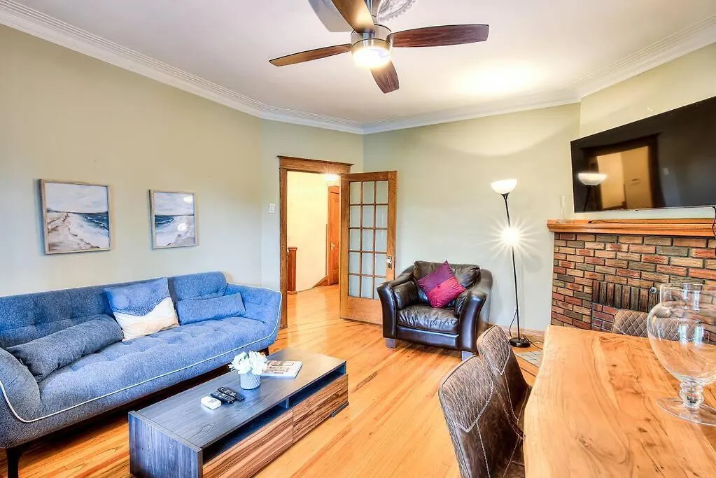 4Bdr-2Min Walk To Metro-Free Parking-15Min To Dt Apartment Montreal